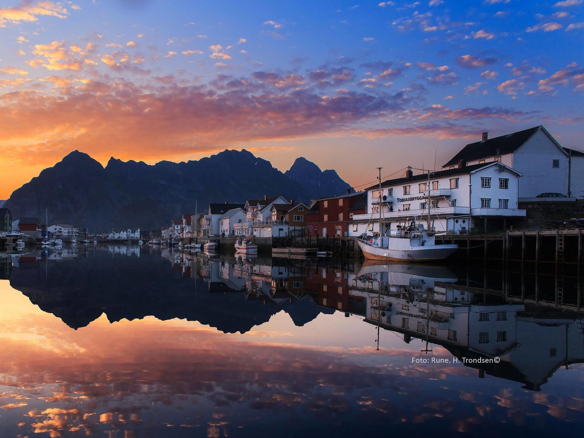 Tobiasbrygga Lejlighedshotel Henningsvær Eksteriør billede