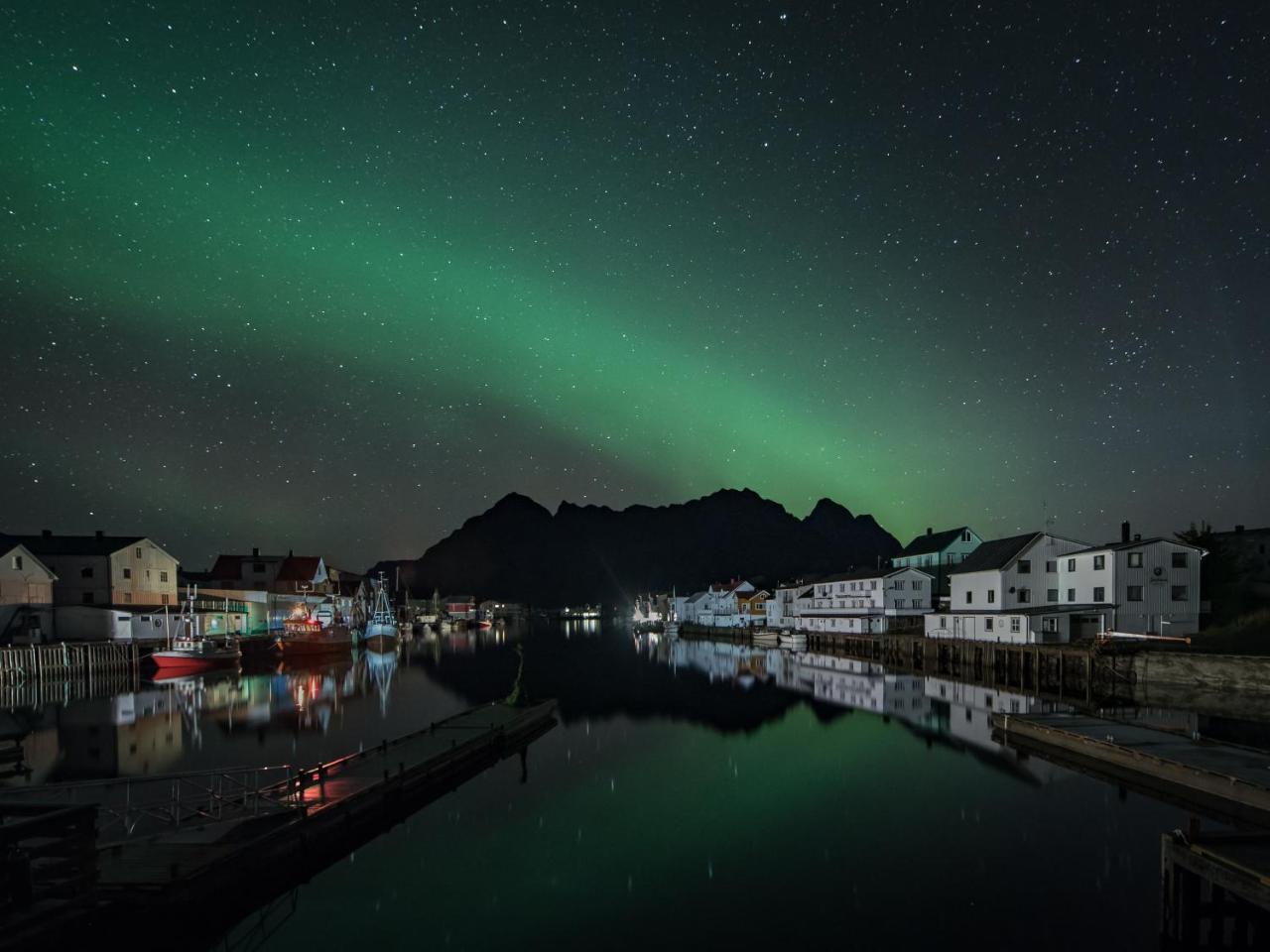 Tobiasbrygga Lejlighedshotel Henningsvær Eksteriør billede